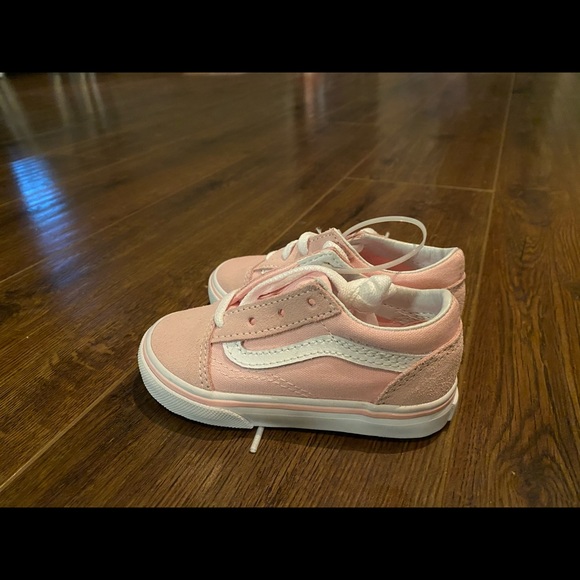 Size 6 vans - Picture 1 of 3